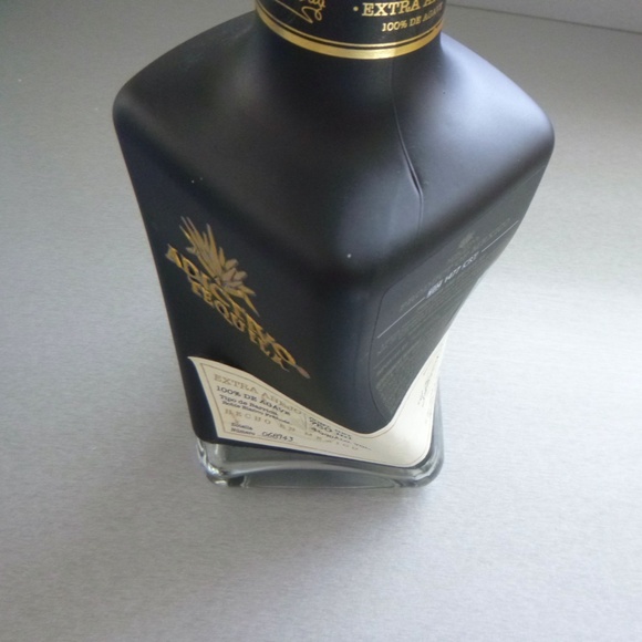 TWISTED GLASS BLACK TEQUILA BOTTLE EMPTY ADDICTIVO - Picture 16 of 16